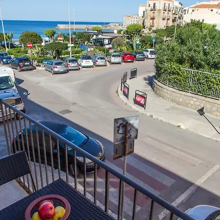 Casa Colombo Apartment Cefalu